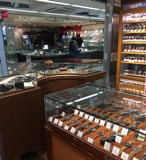 used watch shops shinjuku